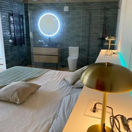 Casa Con Piscina Interior En Tamariu, Calella De * Palafrugell